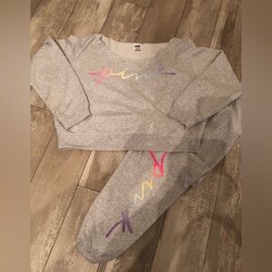 LAST CHANCE 🛍️Vs pink rhtf size large set